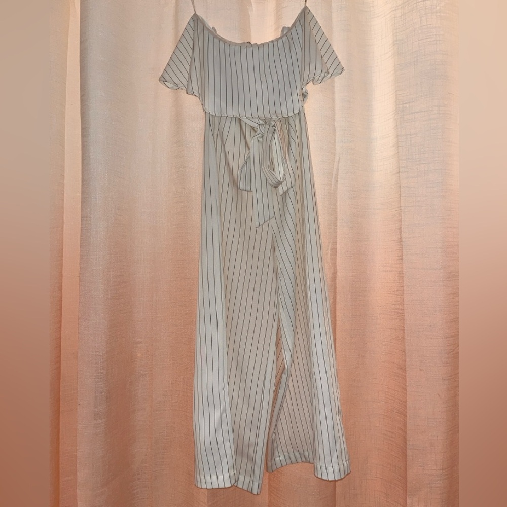 Essue White and Gray Striped Jumpsuit